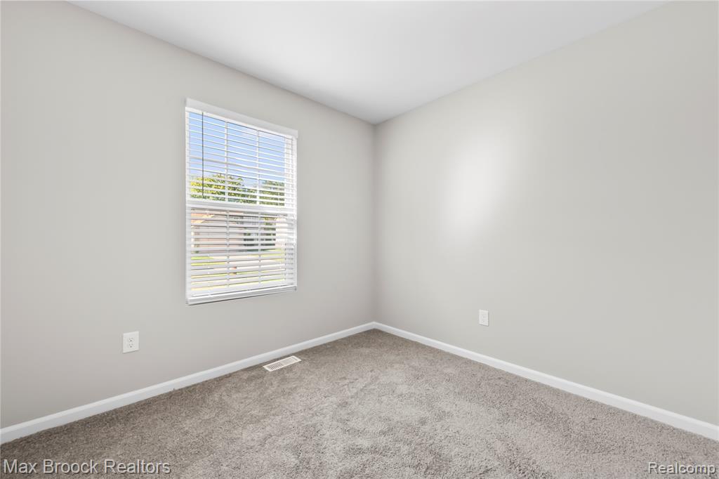 6023 Treetops Drive, Romulus, MI 48174 — Photo 5
