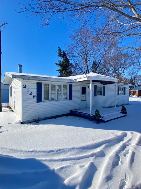 2126 Tomlinson Road, Caro, MI 48723 — front exterior