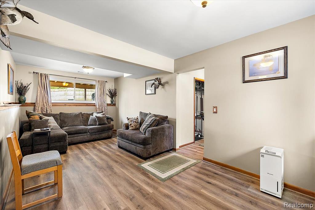 490 Glenn Court, Lake Orion, MI 48362 — Photo 29