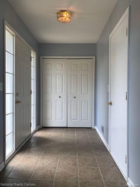 16704 DOVER Drive, Northville, MI 48168 — Photo 2