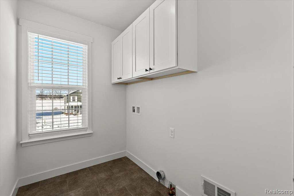 6192 Summerbrooke Circle, Fowlerville, MI 48836 — Photo 19