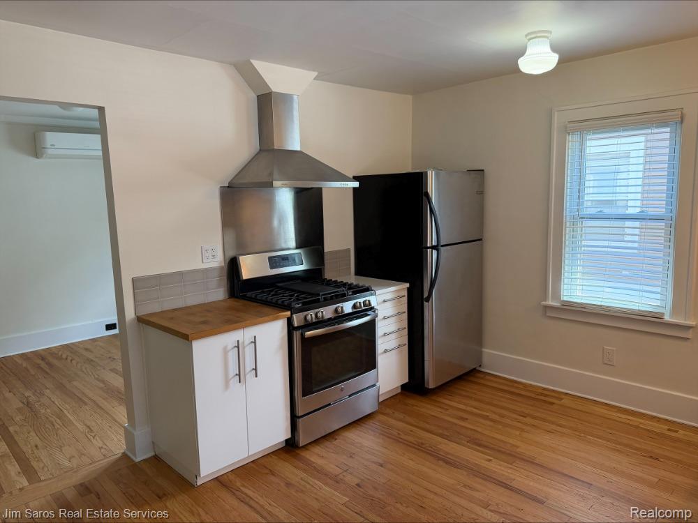 851 Saint Clair Avenue, Grosse Pointe, MI 48230 — Photo 3