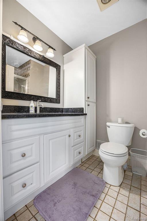 4842 BUTLER Drive, Troy, MI 48085 — Photo 10