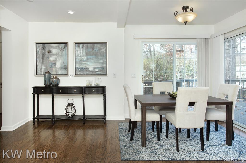 620 CATALPA Drive, Royal Oak, MI 48067 — Photo 16