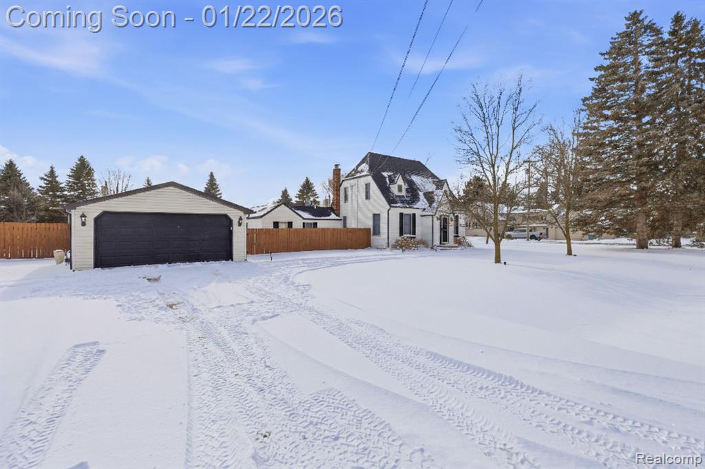 6740 Barabeau Drive, Troy, MI 48085 — Photo 43