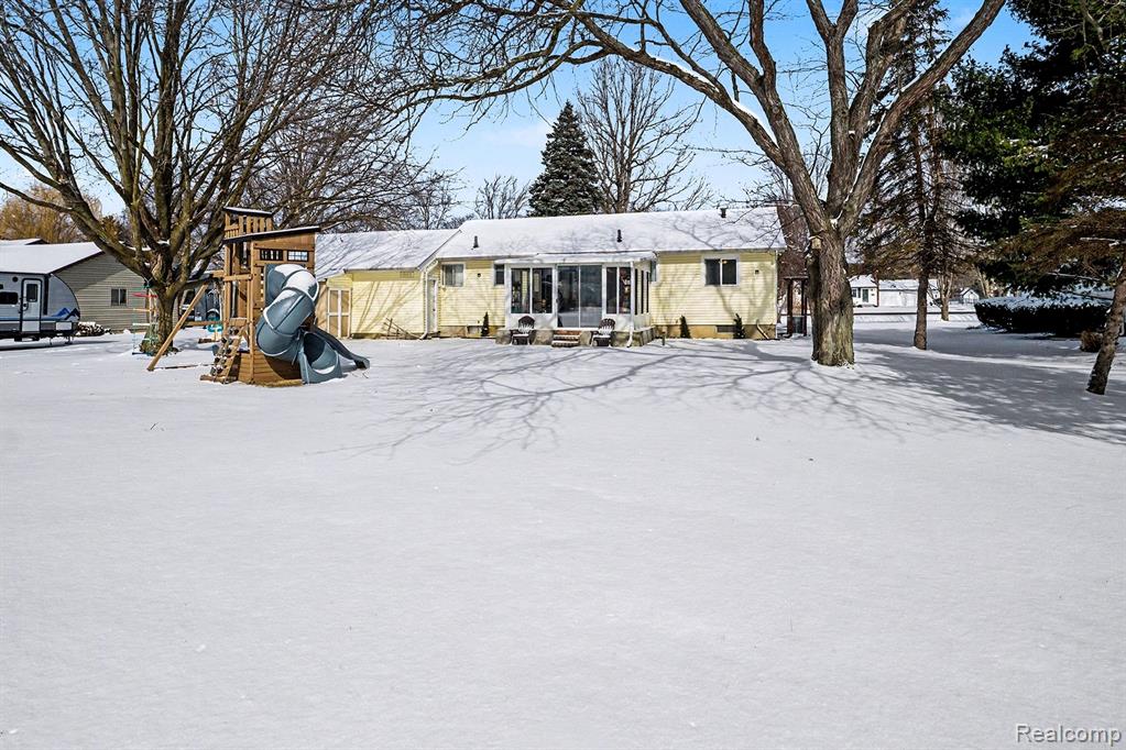 6030 E Hill Road, Grand Blanc, MI 48439 — Photo 22