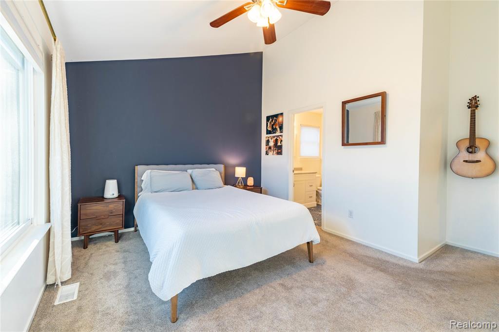 907 Huntclub Boulevard, Auburn Hills, MI 48326 — Photo 15