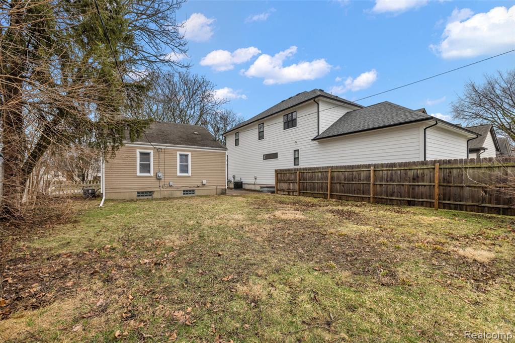 922 McLean Avenue, Royal Oak, MI 48067 — Photo 40
