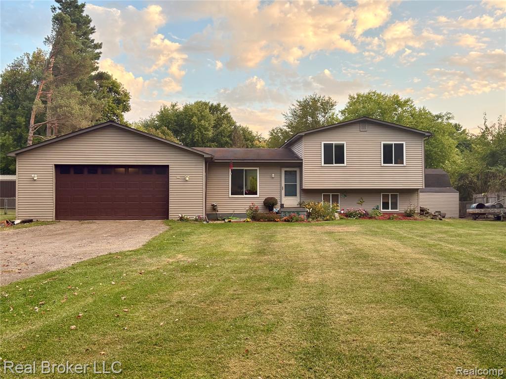 3725 Bronson Lake Road, Lapeer, MI 48446 — Photo 21