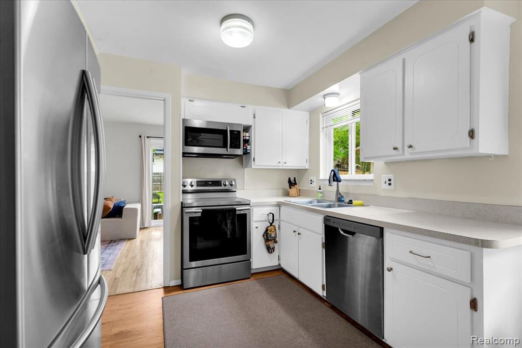 665 Langley Boulevard, Clawson, MI — Photo 9