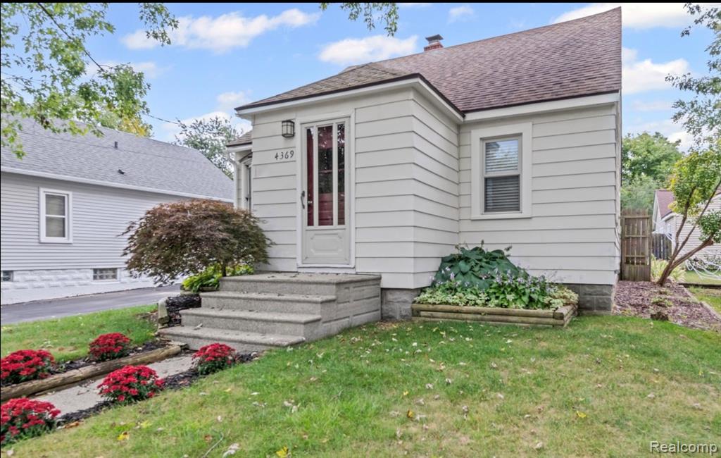 4369 Richalva Court, Waterford, MI 48329 — Photo 3