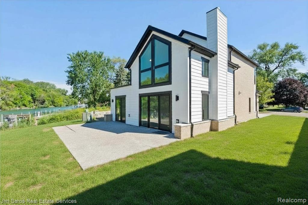 285 Keelson Drive Drive, Detroit, MI 48215