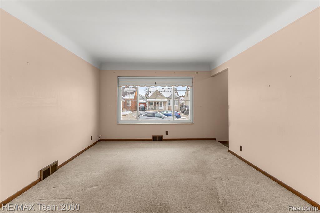 6531 Mead Street, Dearborn, MI 48126 — Photo 3