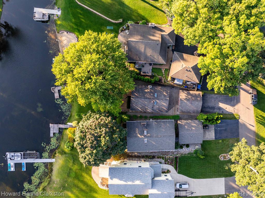 8729 Sherwood Drive, Davisburg, MI 48350 — Photo 34