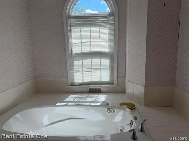 5135 Iron Gate Road, Bloomfield Hills, MI 48304 — Photo 16
