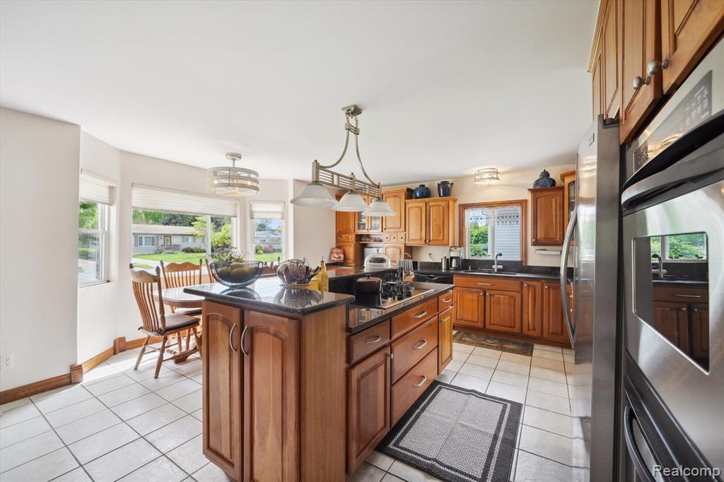 6091 COTTER Avenue, Sterling Heights, MI 48314 — Photo 15