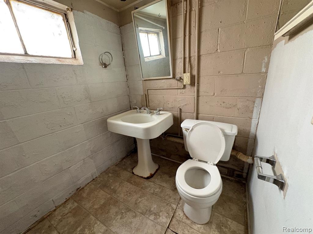 25680 Send Street, Roseville, MI 48066 — Photo 16