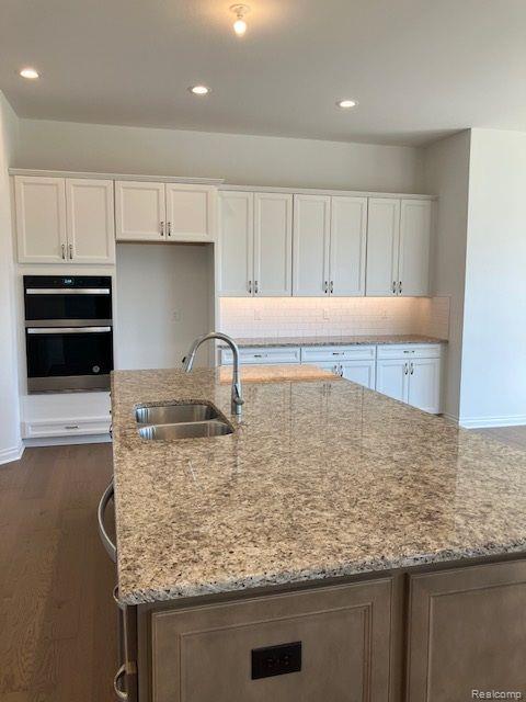 26784 FERGUSON Court, South Lyon, MI 48178 — Photo 10