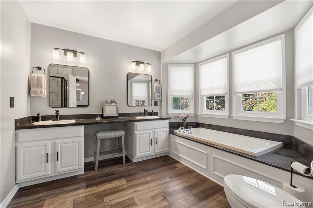 4472 Hunters Circle E, Canton, MI 48188 — Photo 13