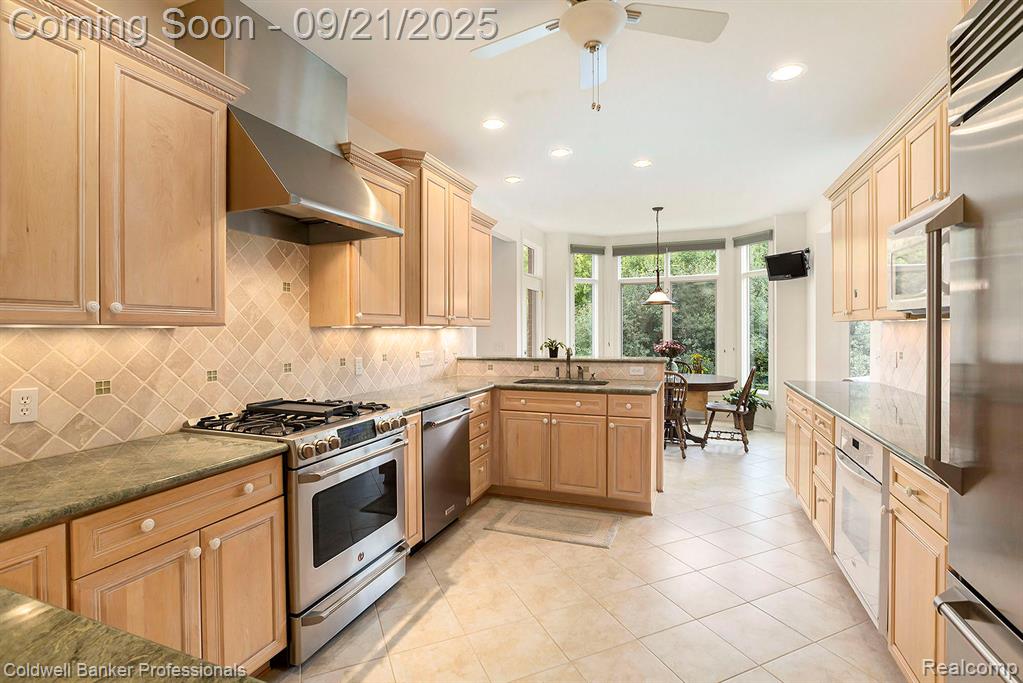 2313 Quaker Ridge Drive, Ann Arbor, MI 48108 — Photo 9