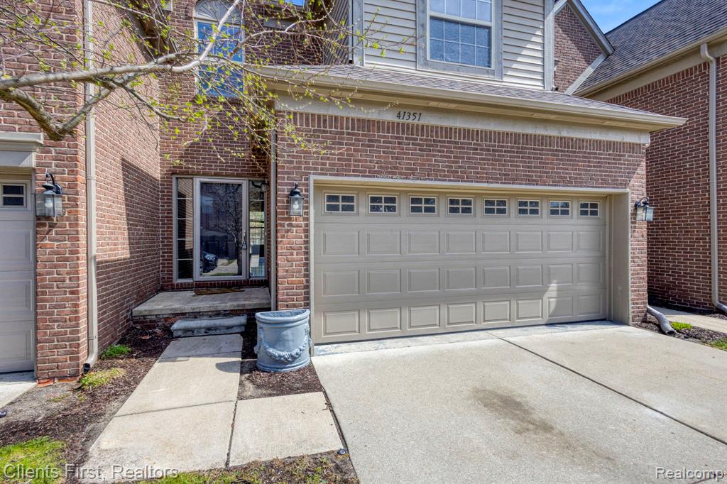 41351 N Maplewood Drive, Canton, MI 48187 — Photo 2