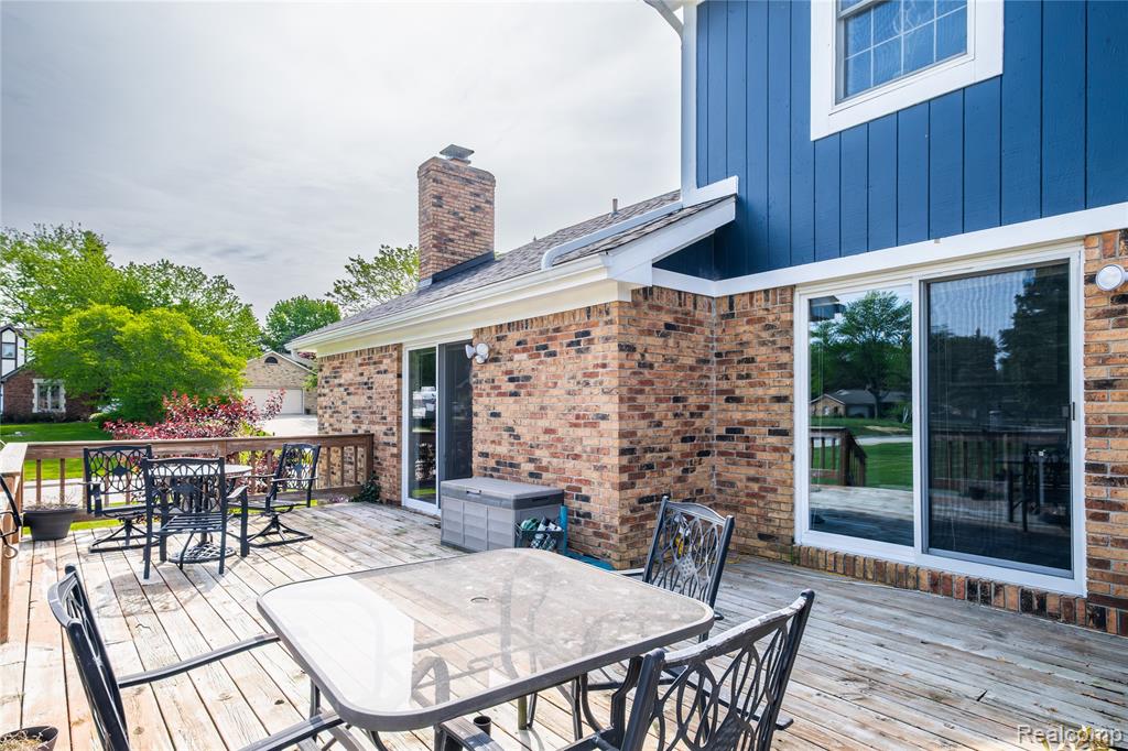 9359 Lochmoor Drive, Davison, MI 48423 — Photo 36