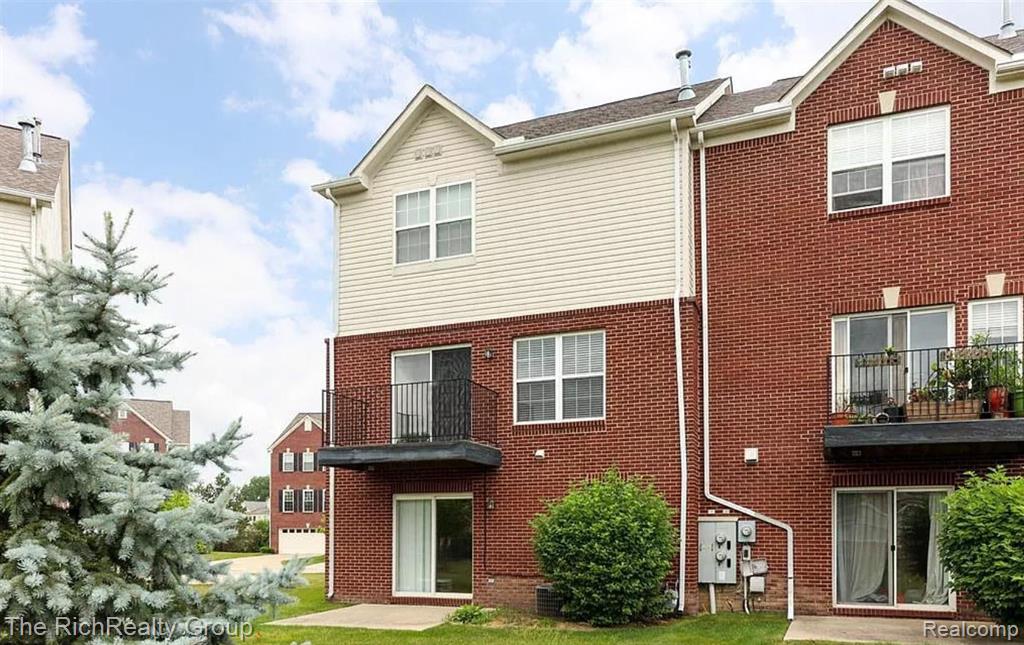 502 CHERRY ORCHARD Road, Canton, MI 48188 — Photo 30