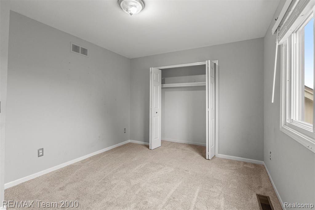51336 Pinewood Drive, Macomb, MI 48042 — Photo 34