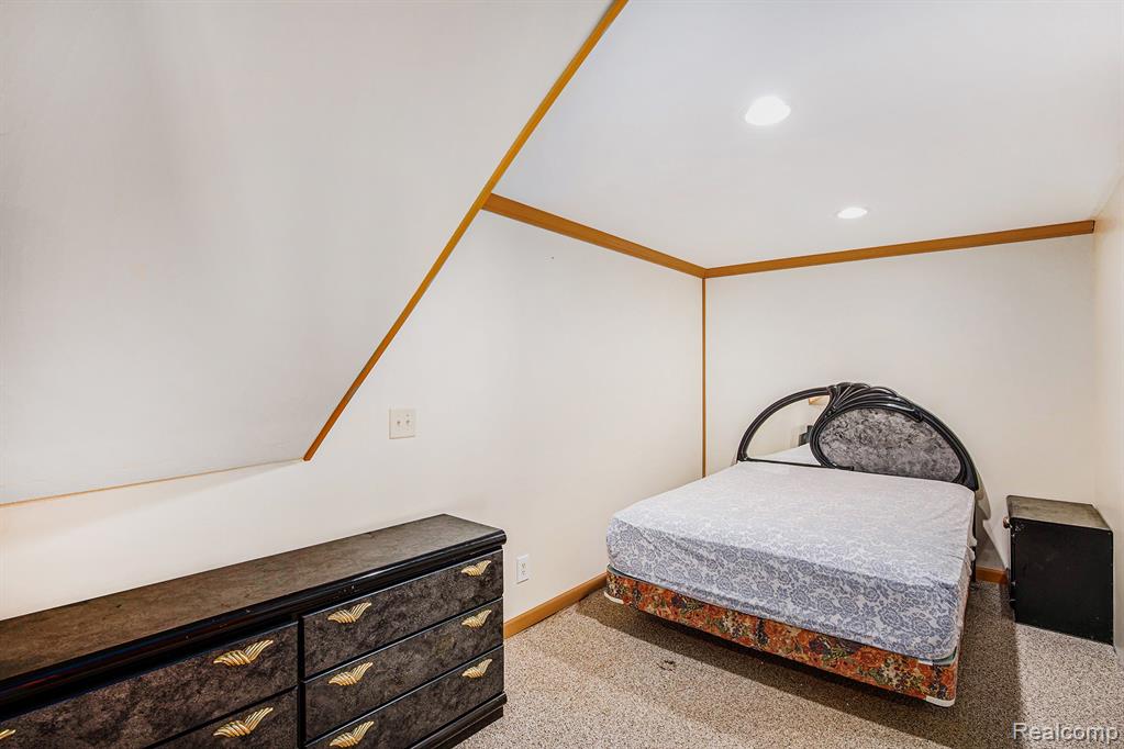 5215 Sunlyn Drive, Grand Blanc, MI 48439 — Photo 16