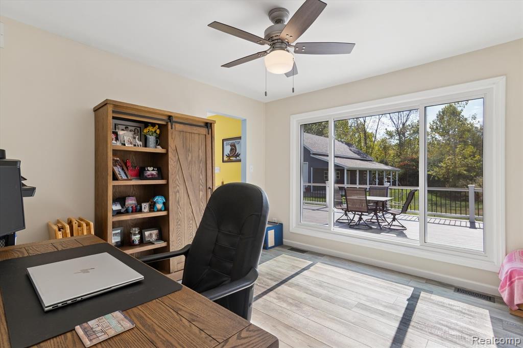 49765 Martz Road, Van Buren, MI 48111 — Photo 23