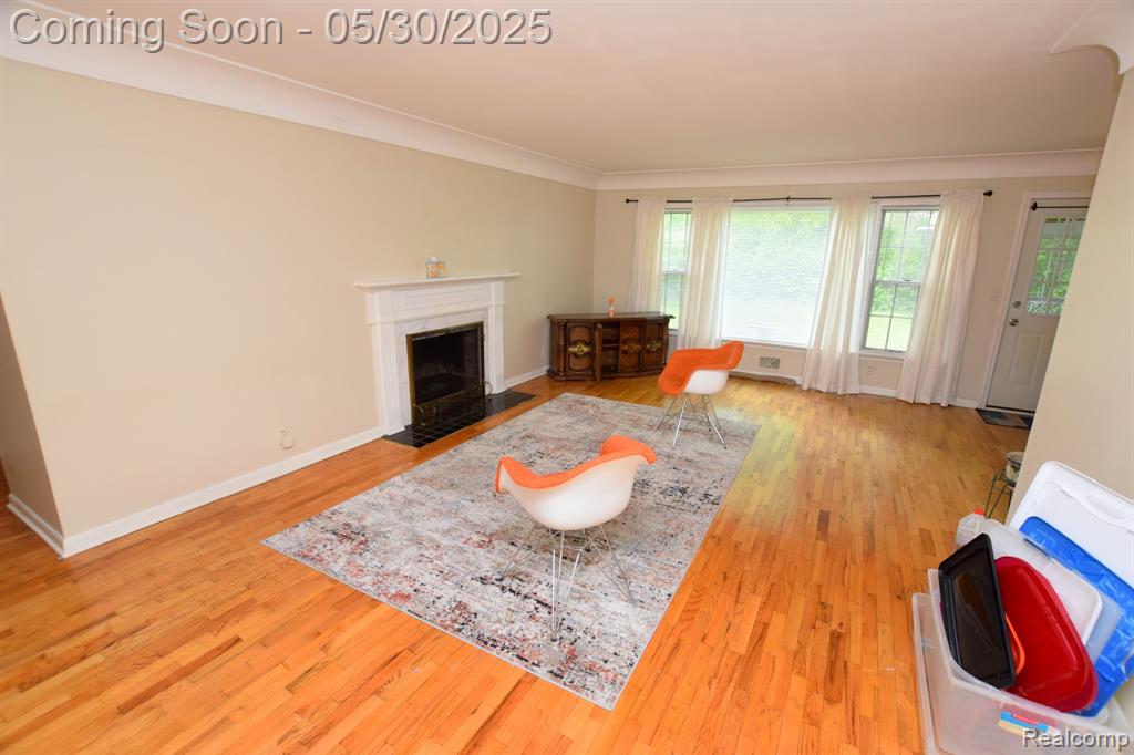 624 MAXINE Street, Flint, MI 48503 — Photo 3