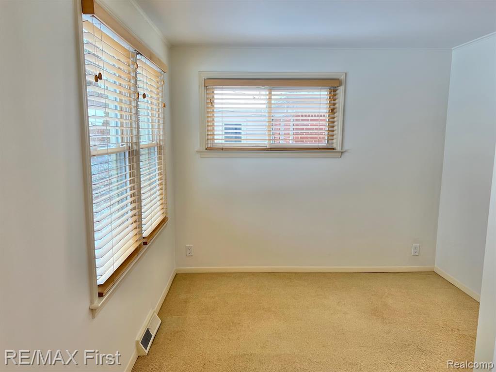 4516 Robinwood Avenue, Royal Oak, MI 48073 — Photo 10