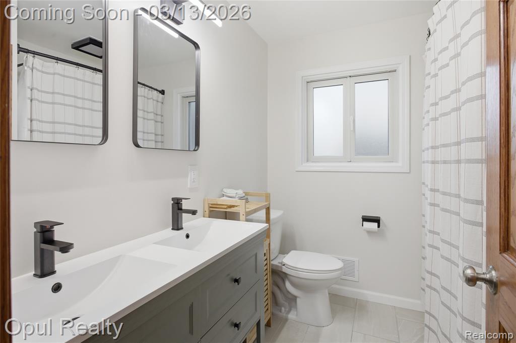 43761 Yorktown Street, Canton, MI 48188 — Photo 14