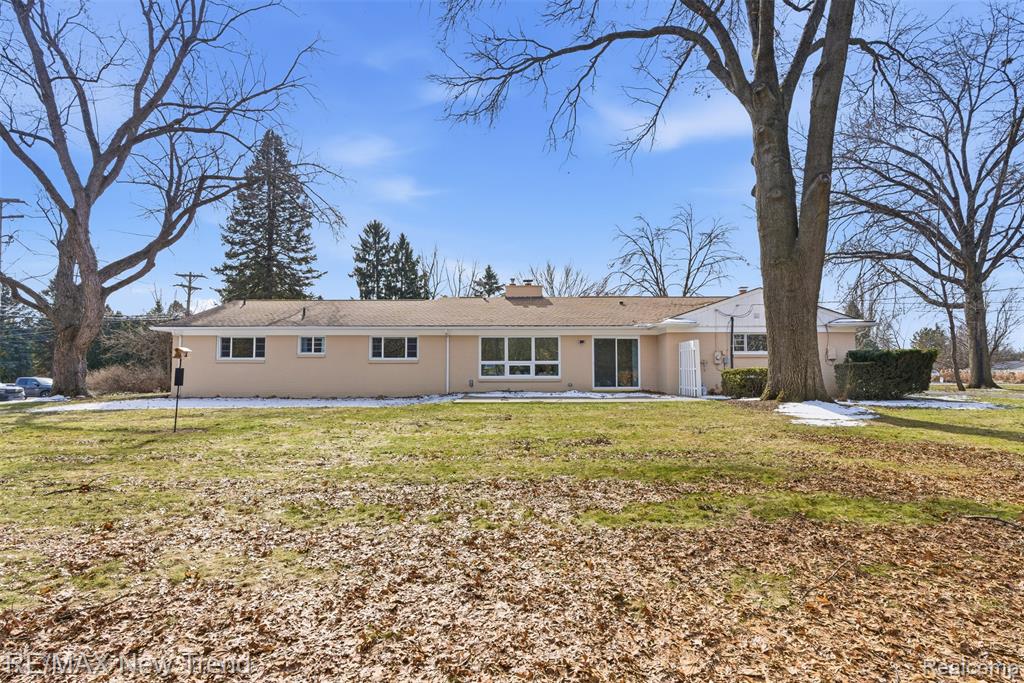 1043 Westview Road, Bloomfield Hills, MI 48304 — Photo 39