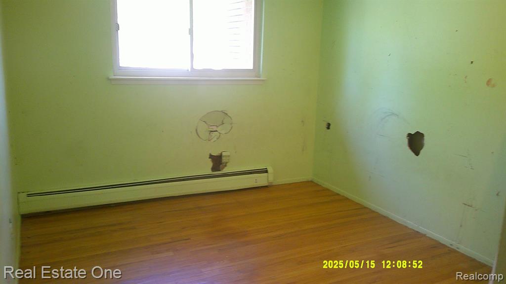 8240 HAMPTON Road, Grosse Ile, MI 48138 — Photo 11