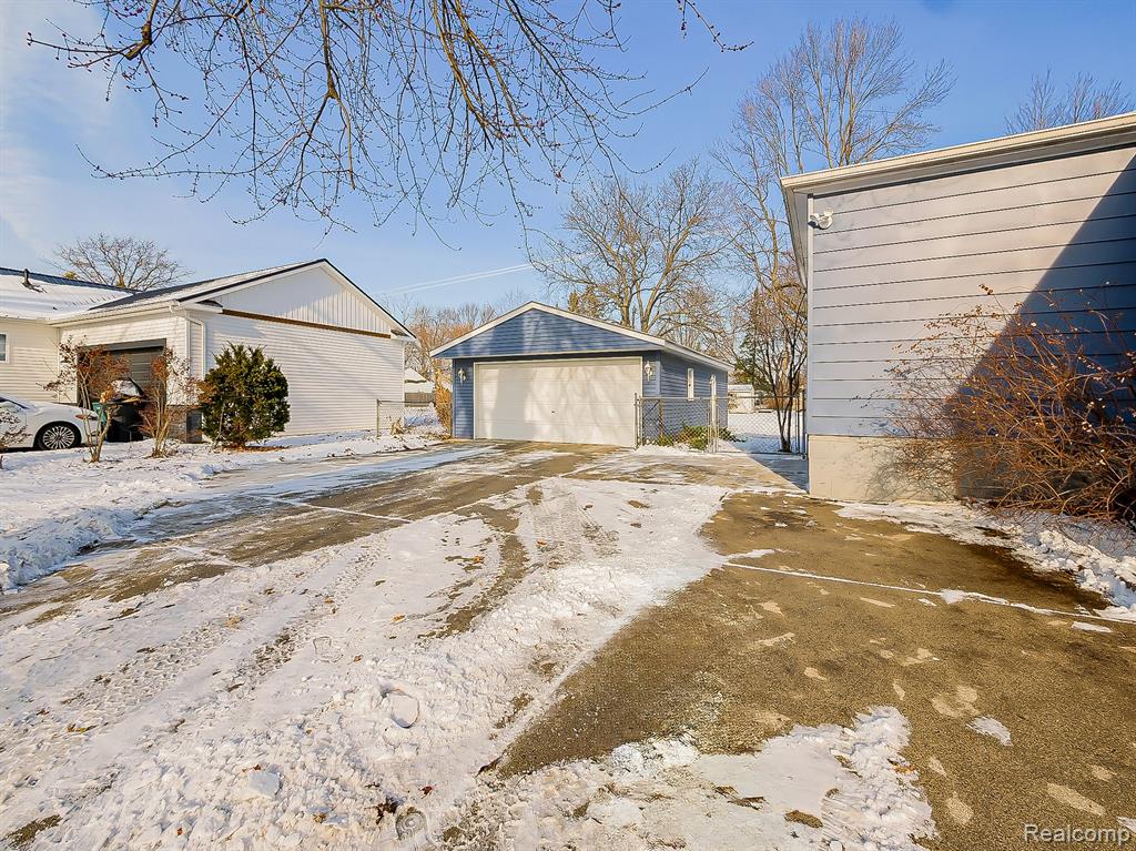 124 Leroy Avenue, Clawson, MI — Photo 38