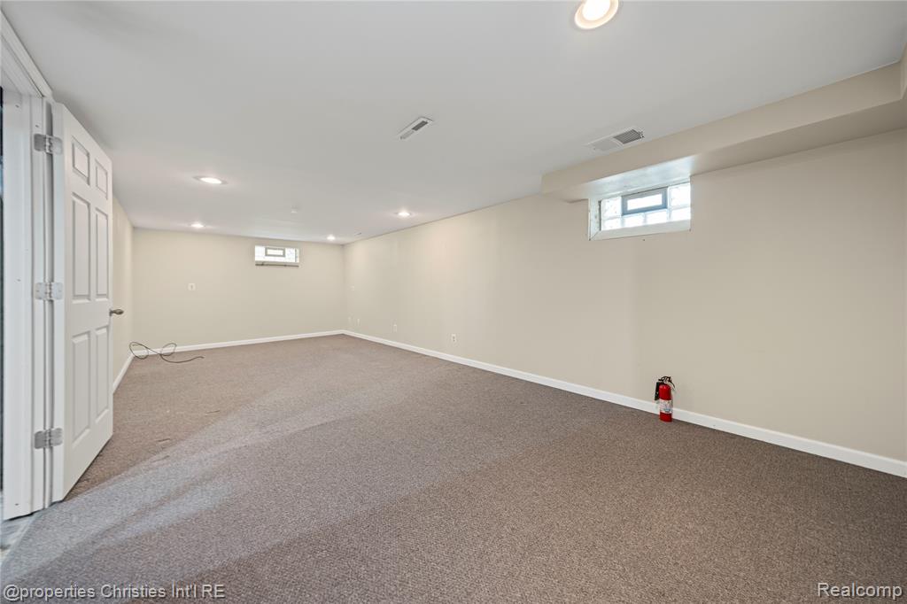 7137 Stonebrook Road, West Bloomfield, MI — Photo 25