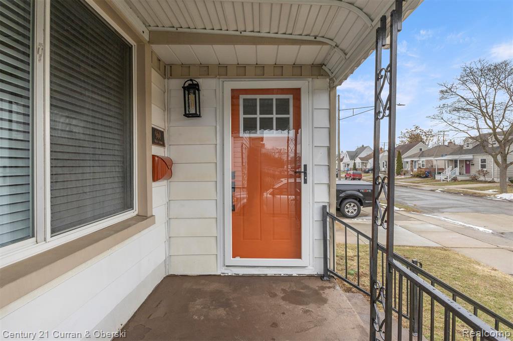 960 White Avenue, Lincoln Park, MI 48146 — Photo 3