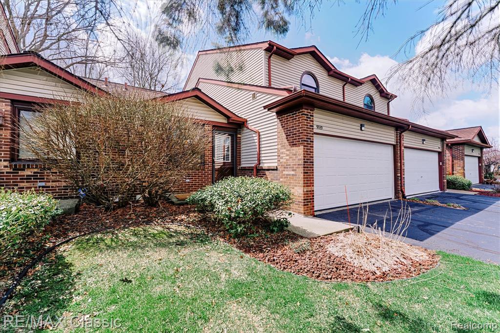 9039 Lake E Road, 45, Clarkston, MI 48348 — Photo 2
