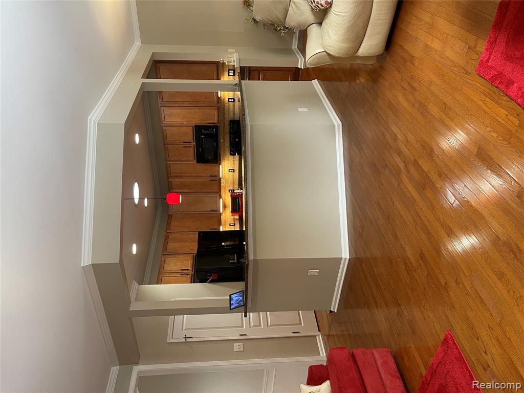 26530 Higgins Way, Brownstown, MI 48134 — Photo 7