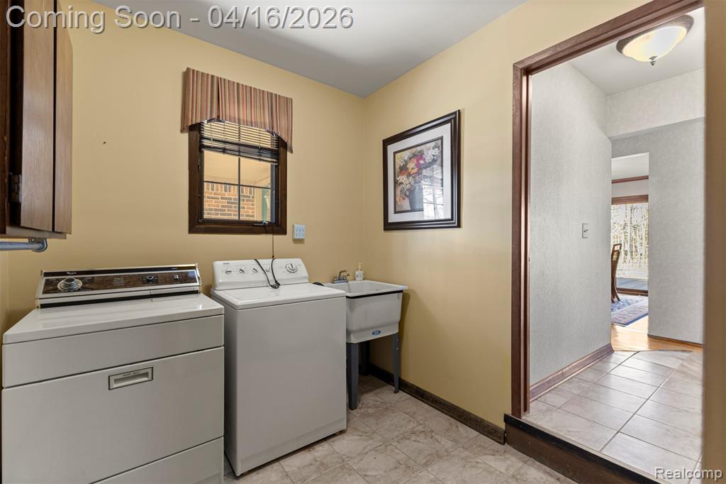6482 Denton Court, Troy, MI 48098 — Photo 29