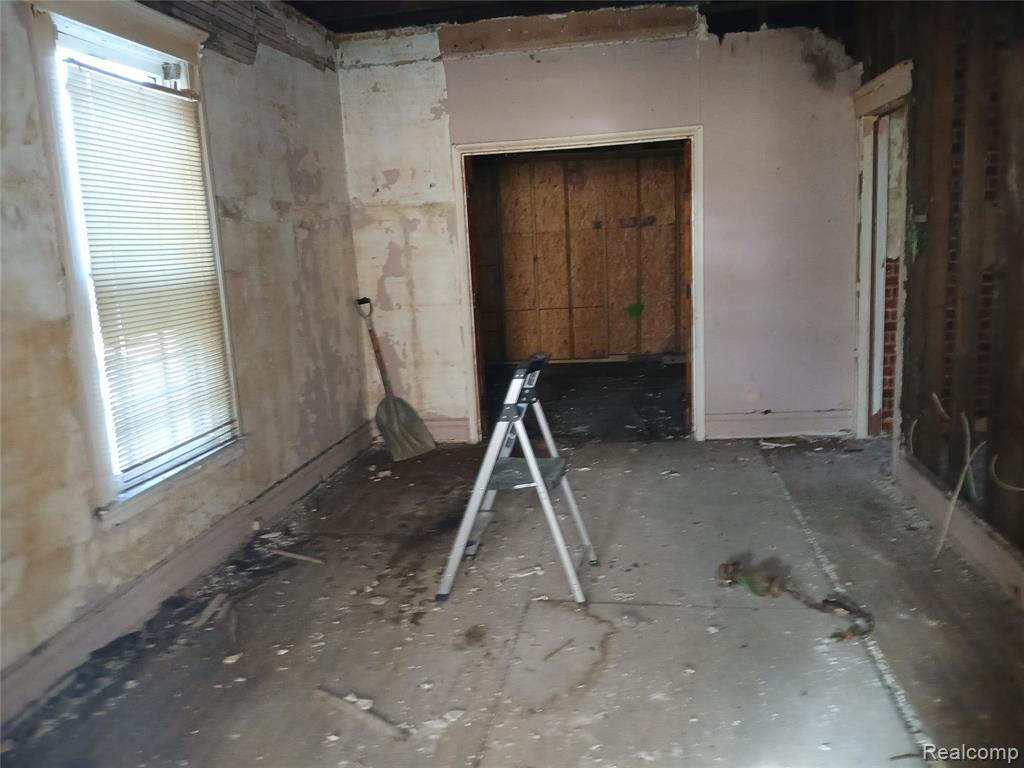 3532 MOORE Pl, Detroit, MI 48208 — Photo 3