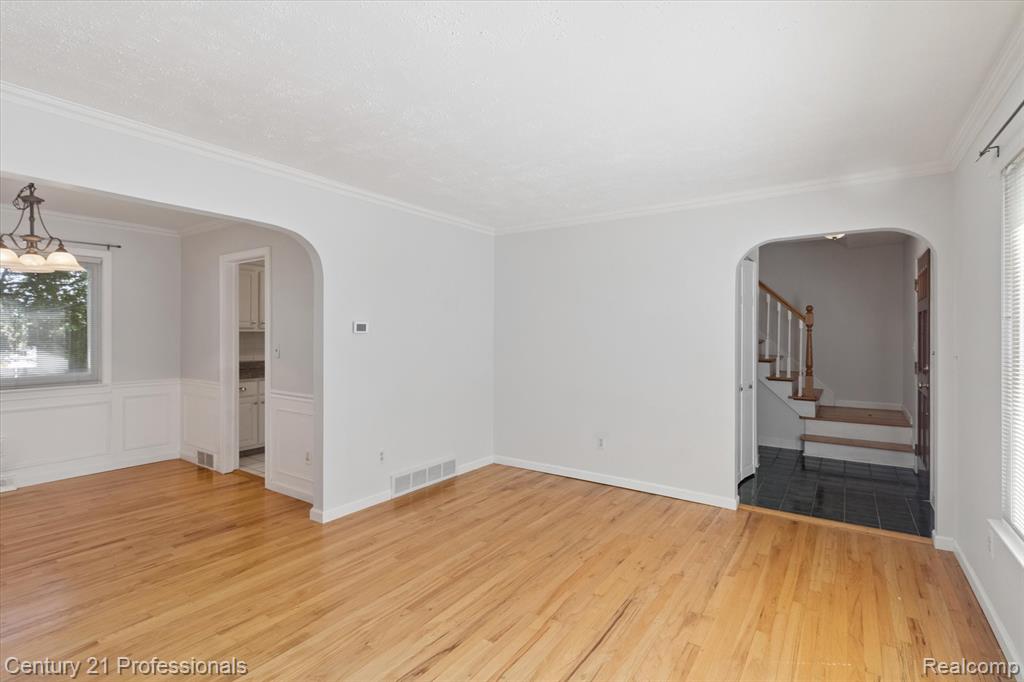 910 Jeffrey Drive, Northville, MI 48167 — Photo 7