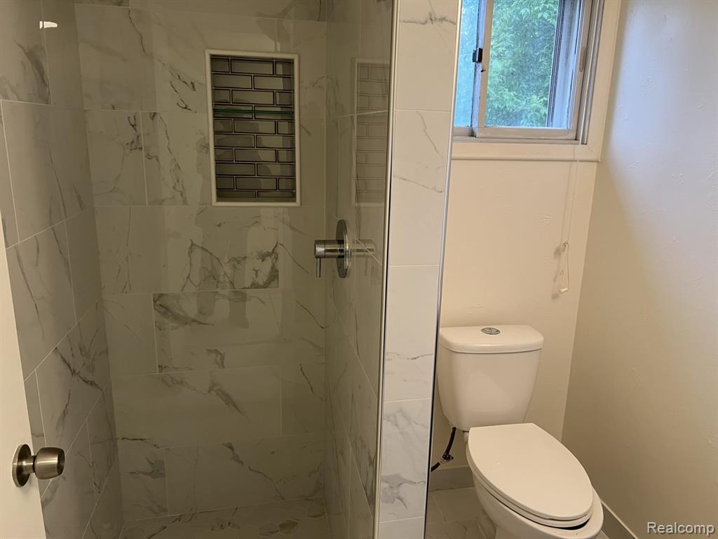 51815 8 Mile Road, Salem, MI 48167 — Photo 17