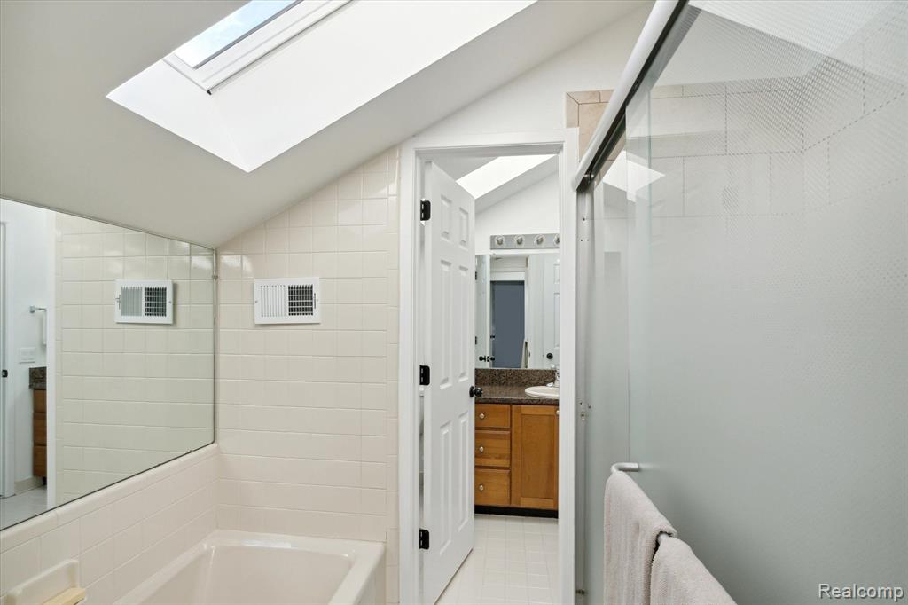 677 E Lincoln Street, Birmingham, MI 48009 — Photo 14