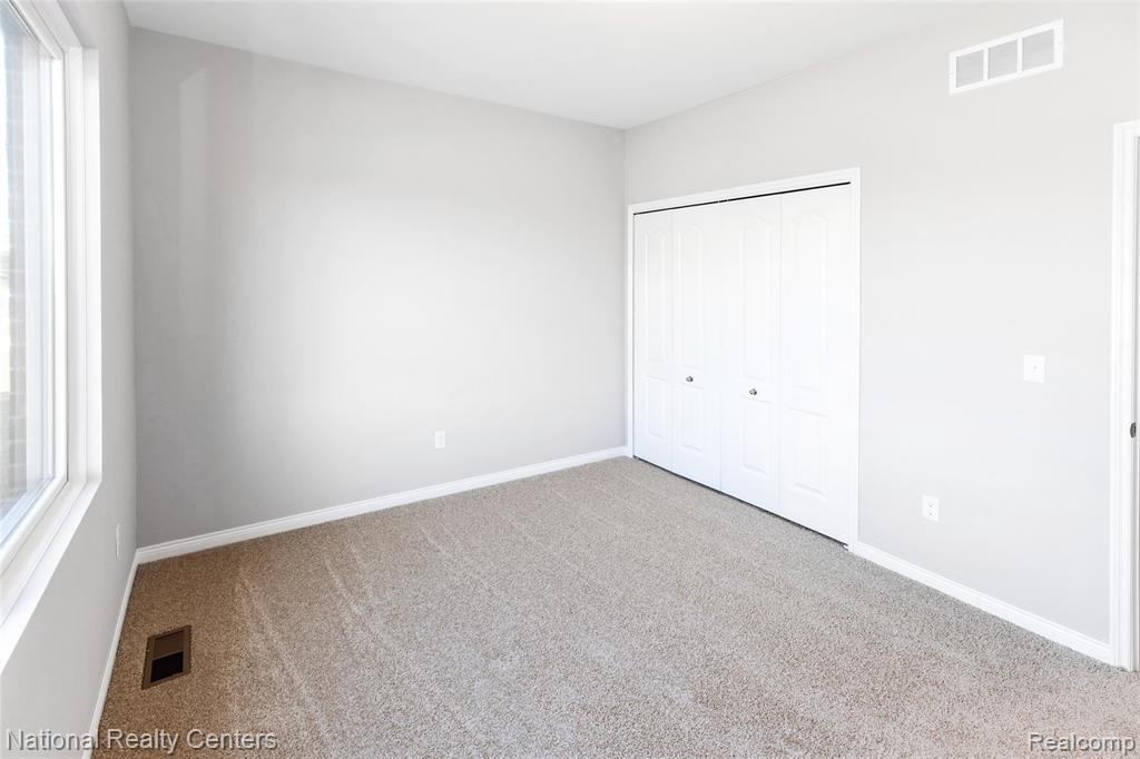 53207 Woodland, Chesterfield, MI 48047 — Photo 22