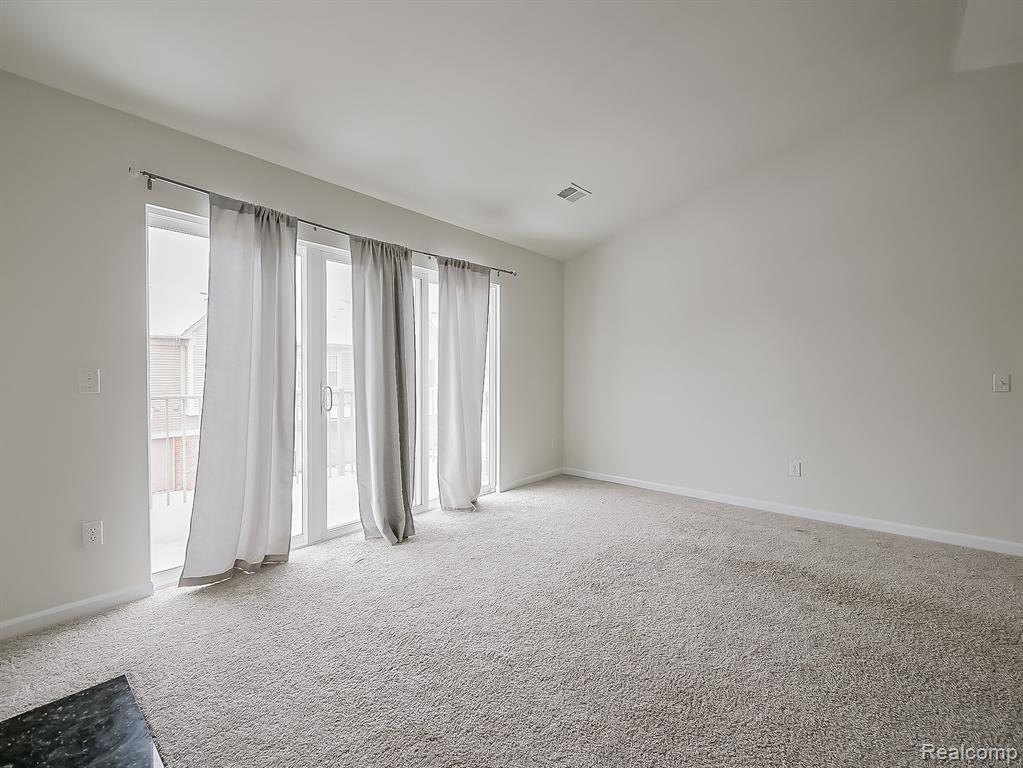 245 WRIGHT Street, Wixom, MI — Photo 28