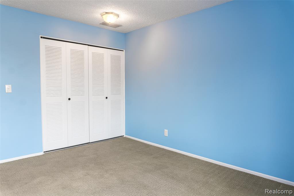 1695 Cliffs Landing, 302, Ypsilanti, MI 48198 — Photo 29