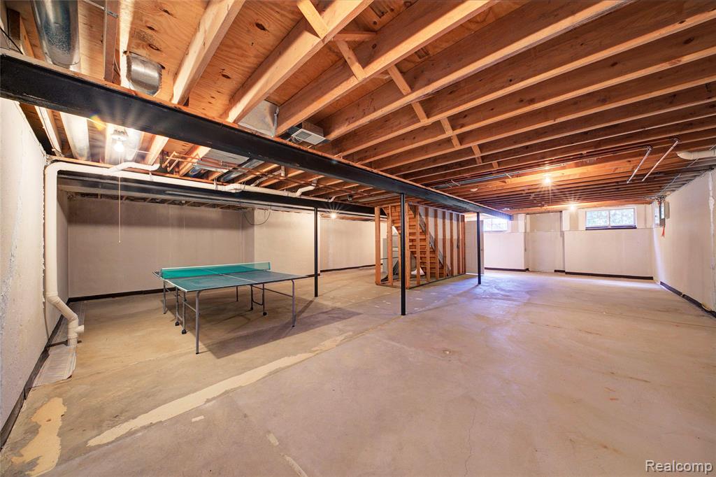 1913 Pebble Creek Drive, Canton, MI 48188 — Photo 35