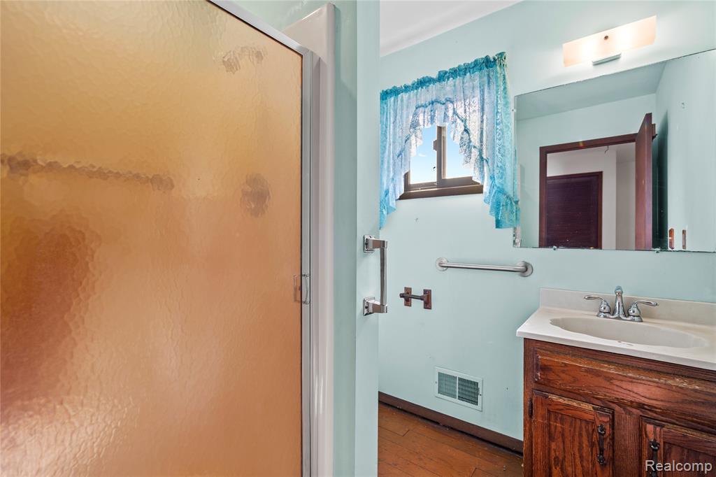 6675 Langtoft Street, West Bloomfield, MI 48324 — Photo 7